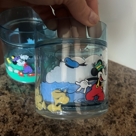 Mickey Mouse Cups - Picture 4 of 5